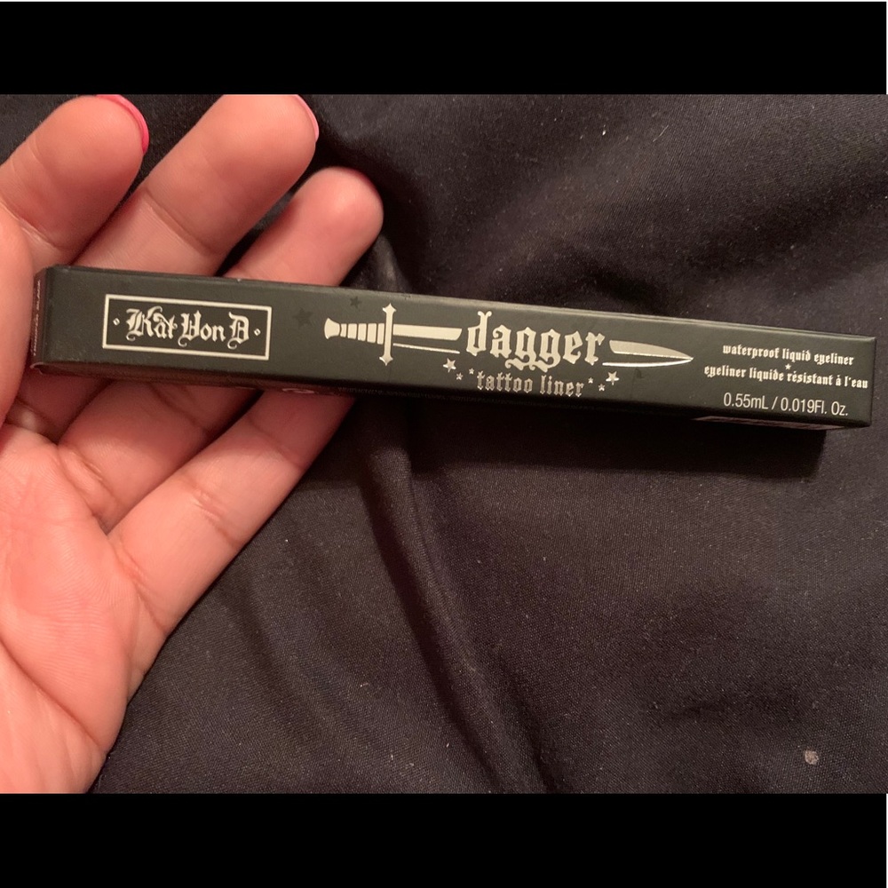 Kat Von D Dagger Liner-Black